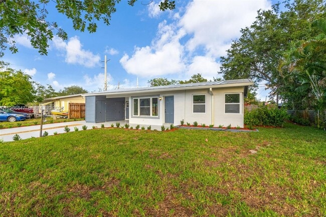 Building Photo - 3180 NE 10th Terrace