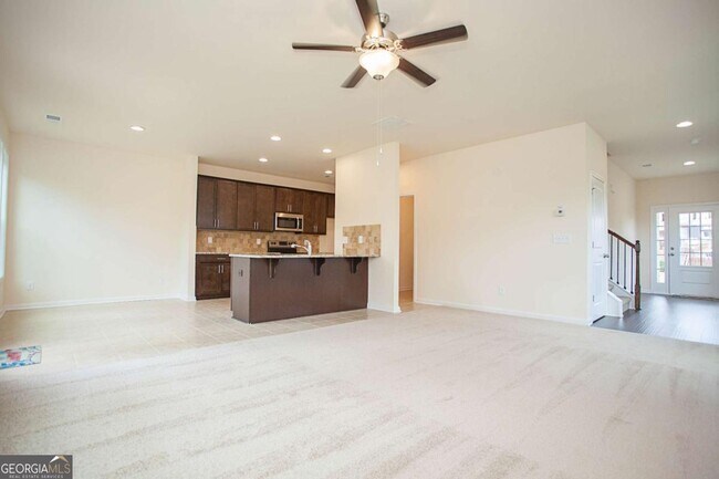 Building Photo - 4355 Almanor Cir