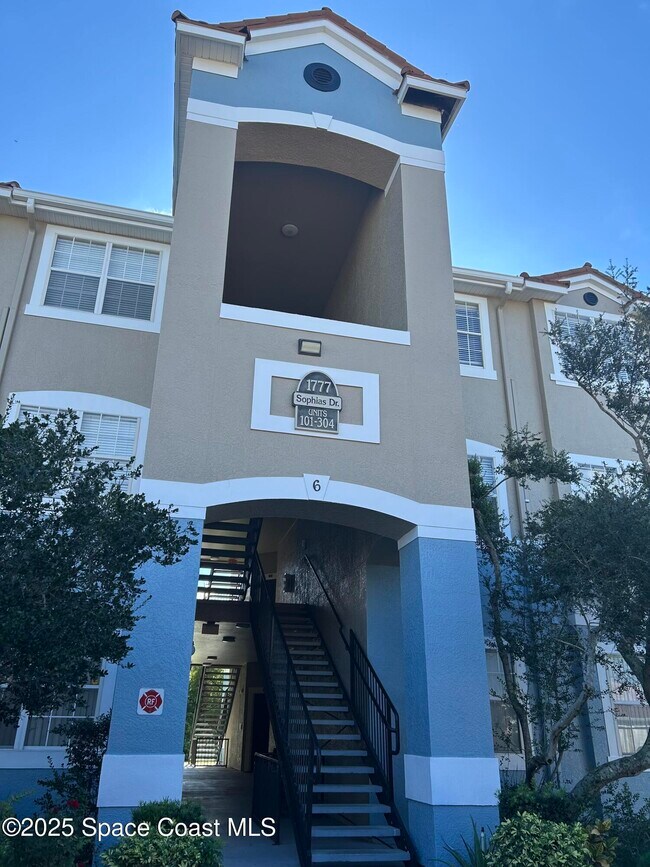 Primary Photo - 1777 Sophias Dr