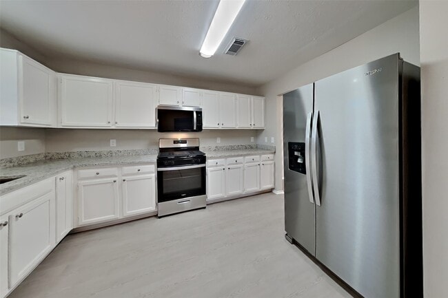 Building Photo - 18607 Twigsworth Ln