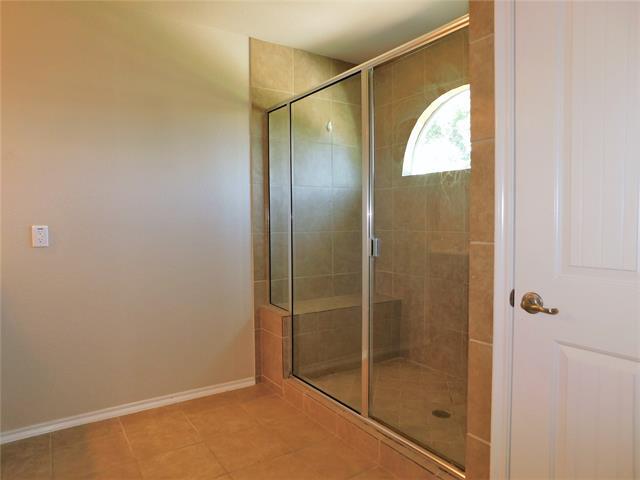 Building Photo - 835 Post Oak Pl