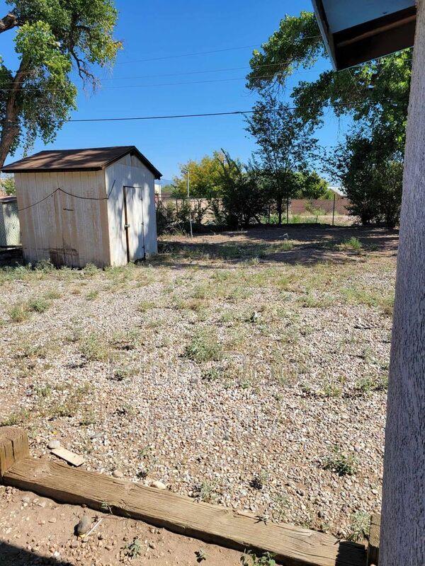 Building Photo - 2018 Nancy St SW