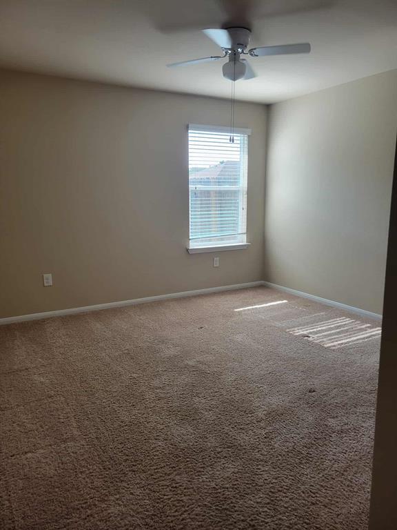 Building Photo - 213 Camellia Dr
