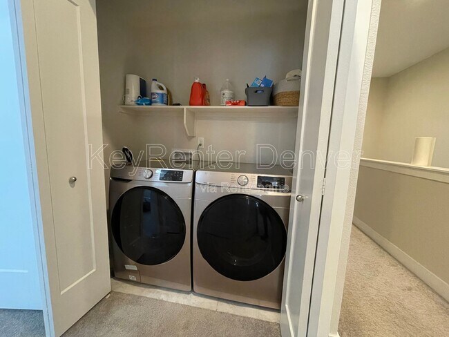 Building Photo - 9675 E Idaho Pl