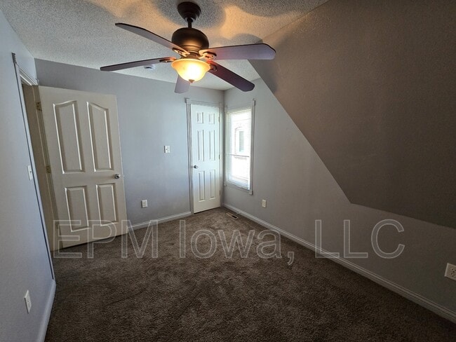Building Photo - 407 Bayard St