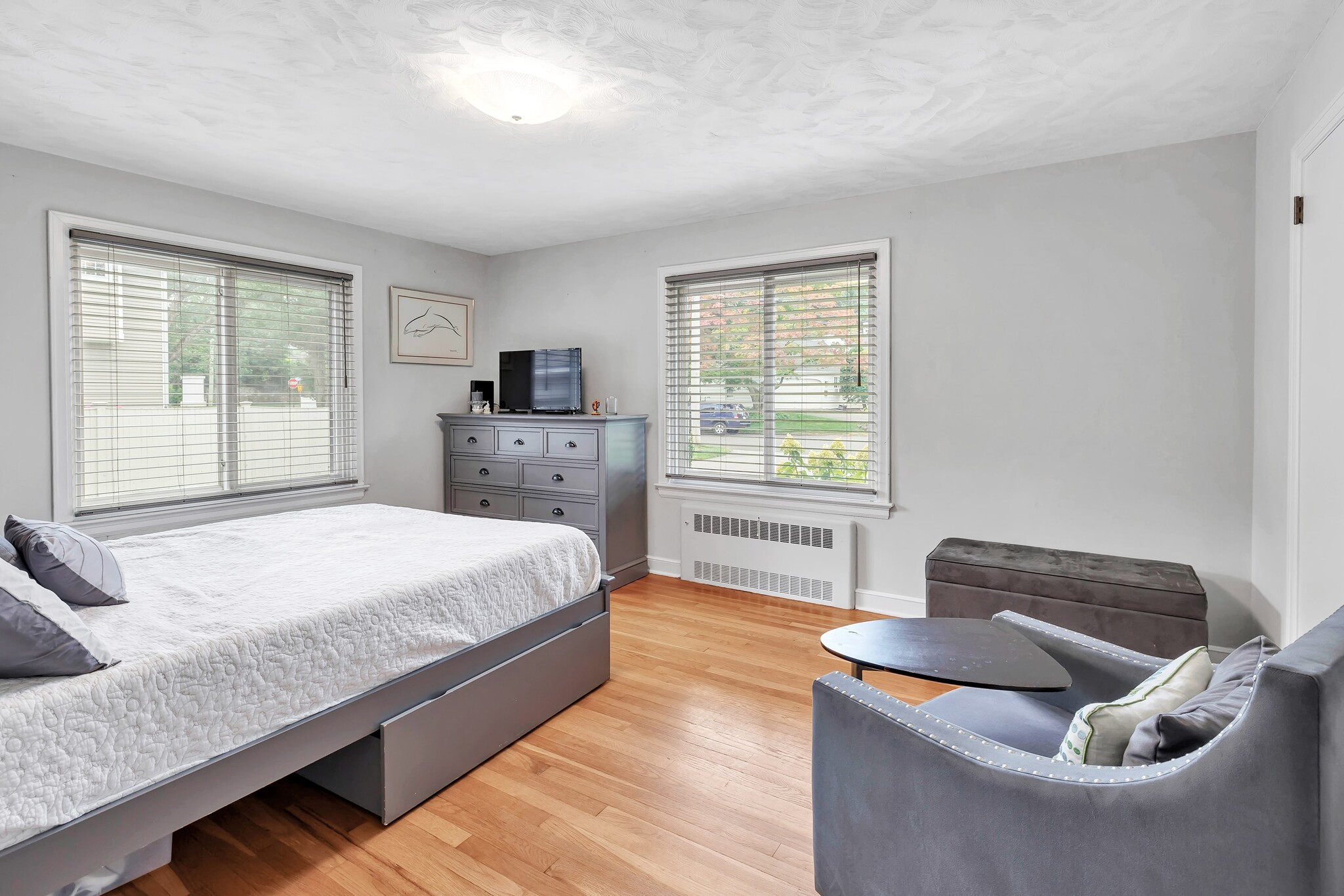 Building Photo - 26 Pearsall Pl