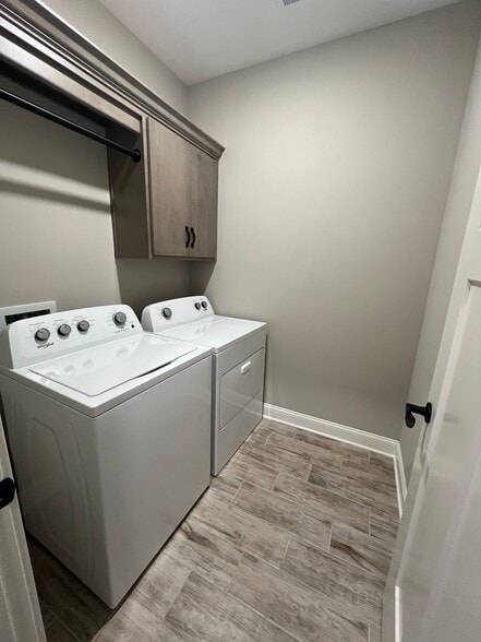 Building Photo - 556 Cumberland Pointe Ln