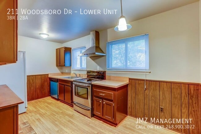 Building Photo - 211 Woodsboro Dr