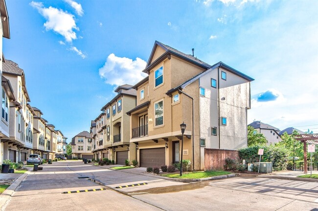 Building Photo - 12258 Oxford Cres Cir