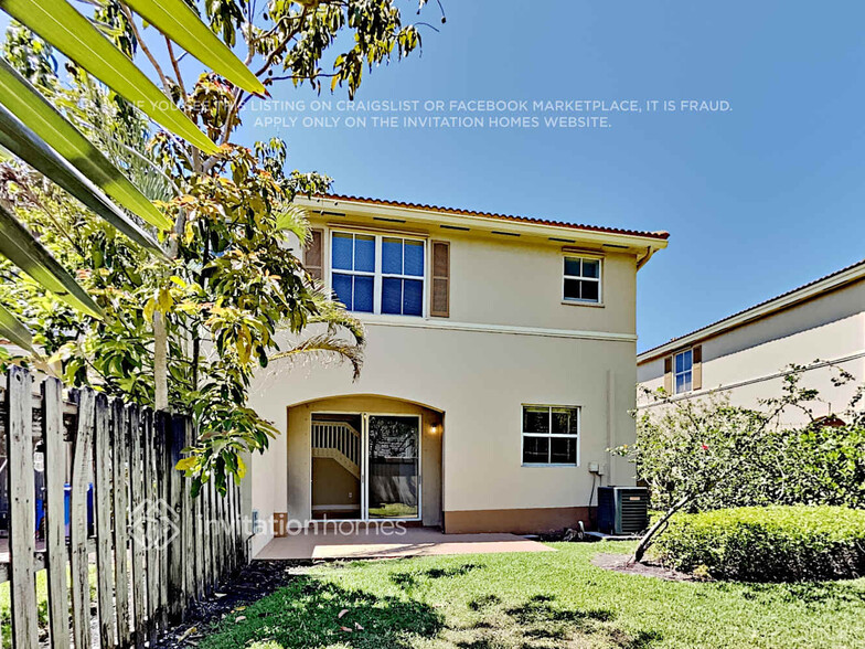 Building Photo - 186 Riverwalk Cir