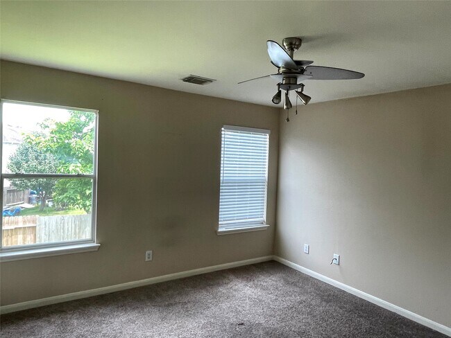 Building Photo - 29618 Evergreen Hills Dr