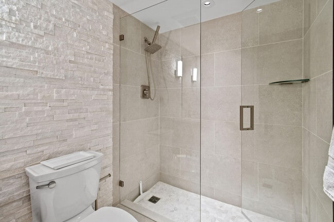 Building Photo - 2774 S Ocean Blvd