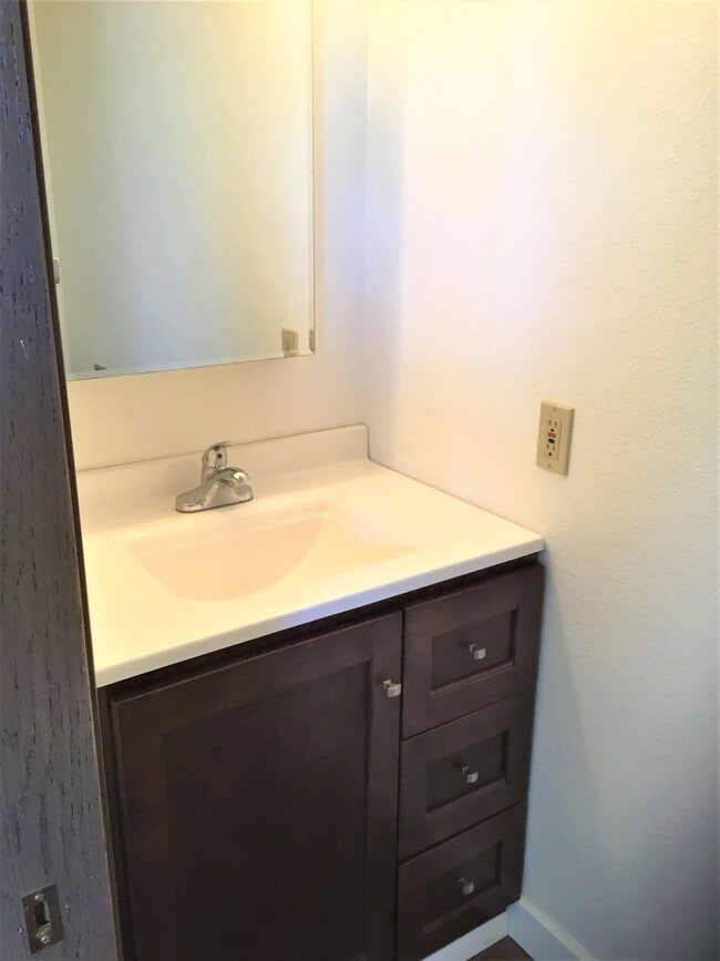 Building Photo - Arbor Lodge Ranch