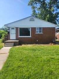 Building Photo - 29841 Oakwood St