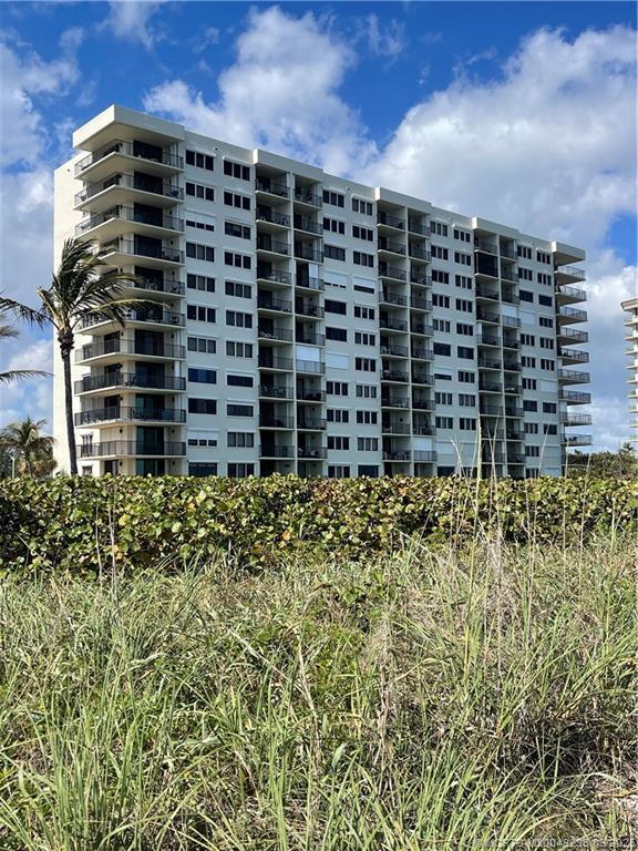 Building Photo - 4250 N Hwy A1A