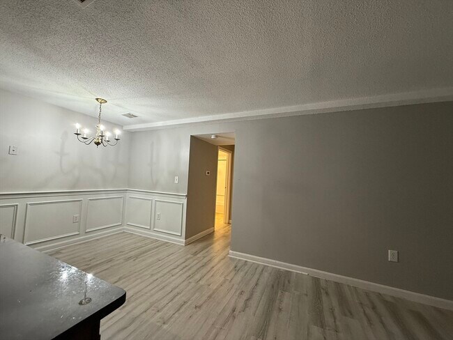 Building Photo - 34 Walden Dr