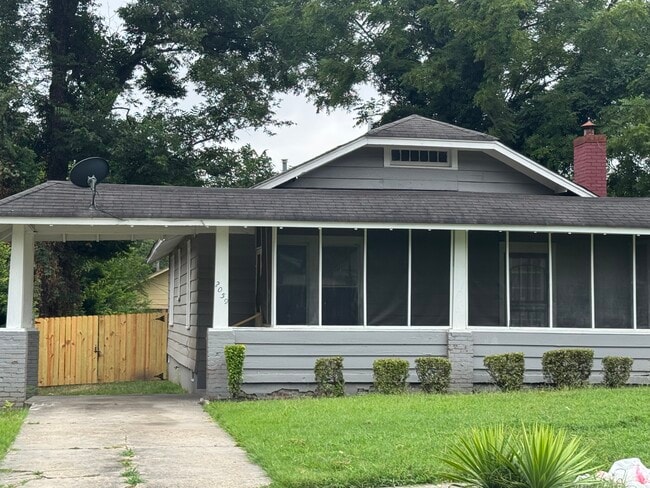 Building Photo - 2059 Waverly Ave