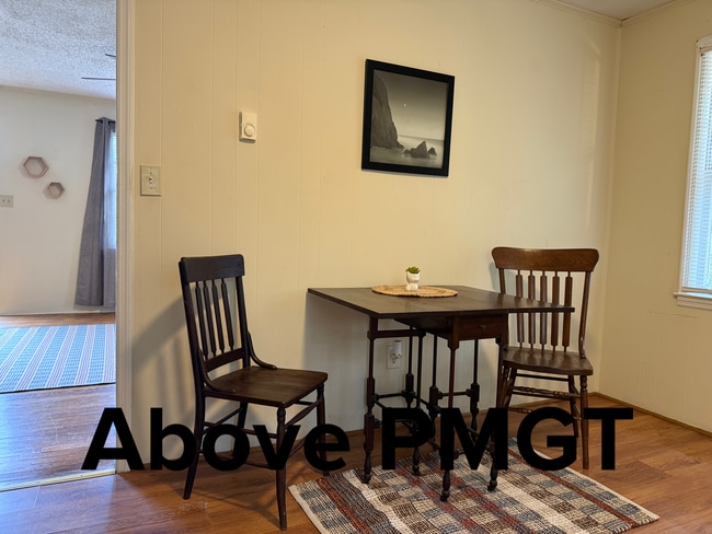 Building Photo - 367 Sequoia Dr