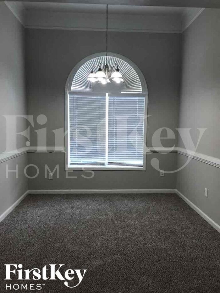 Building Photo - 340 Weatherly Dr