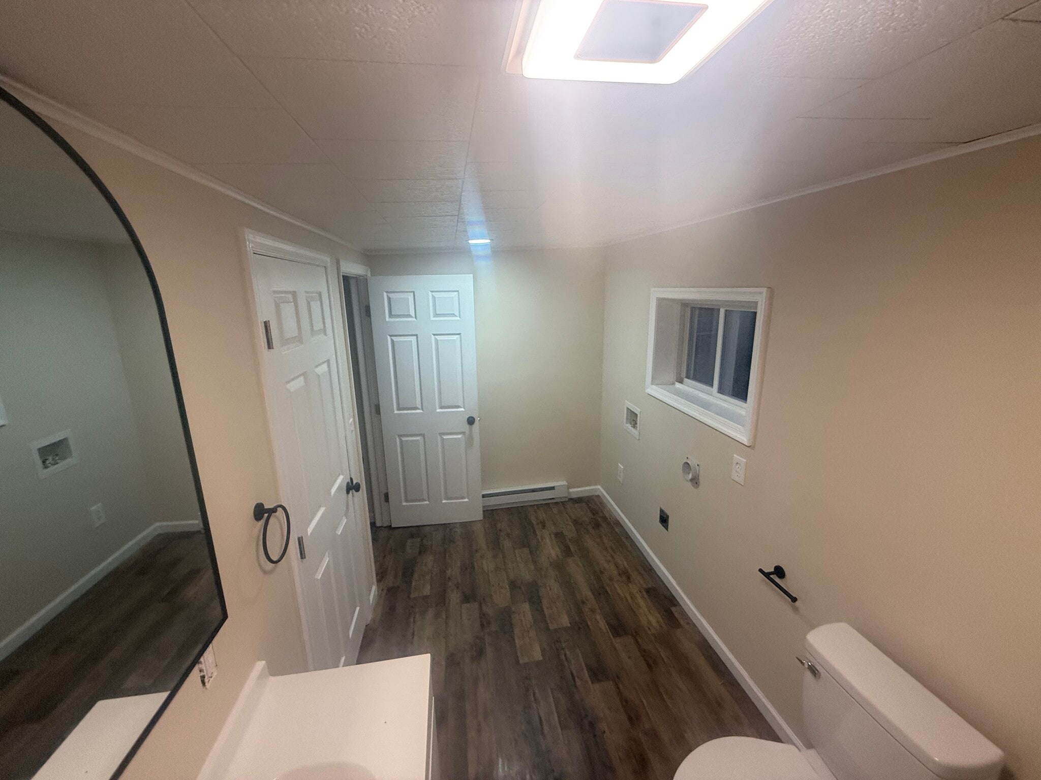 Bathroom 1 - 192 Mahanoy St