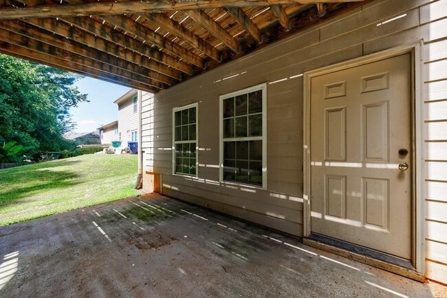 Building Photo - 279 Collins View Ct