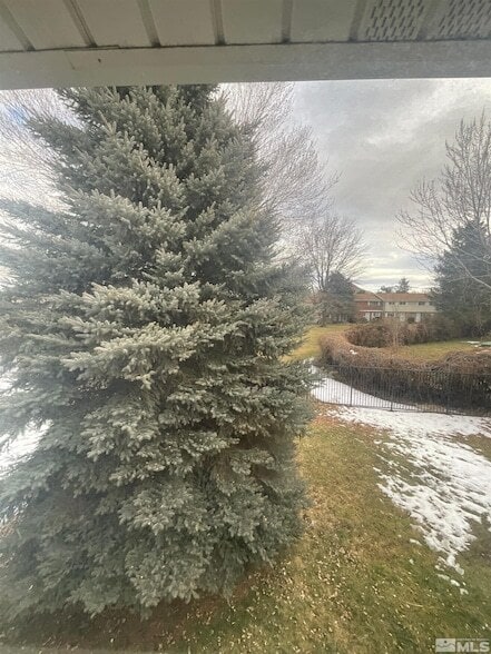 Building Photo - 162 Smithridge Park