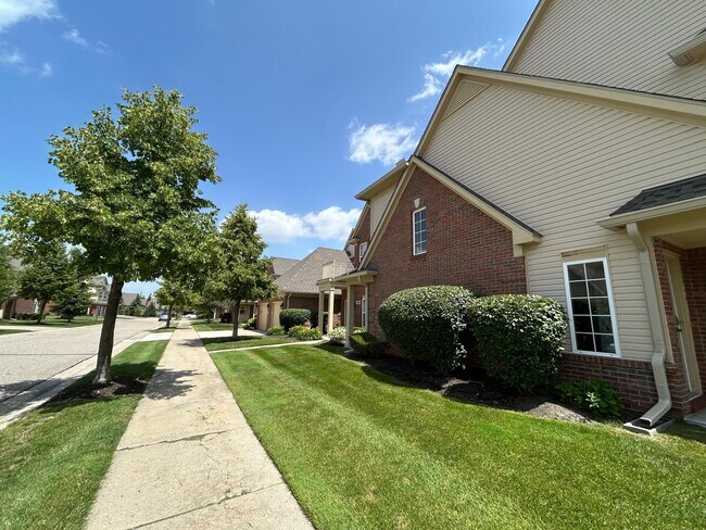 Building Photo - 4035 Cornerstone Dr