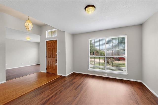 Building Photo - 1115 Buckingham Dr