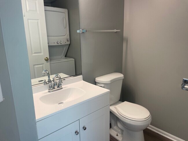 Building Photo - 2723 Preston Ct