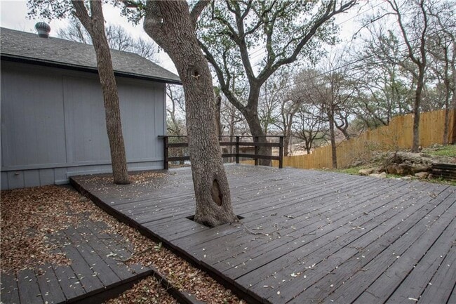 Building Photo - 409 Dove Haven Dr