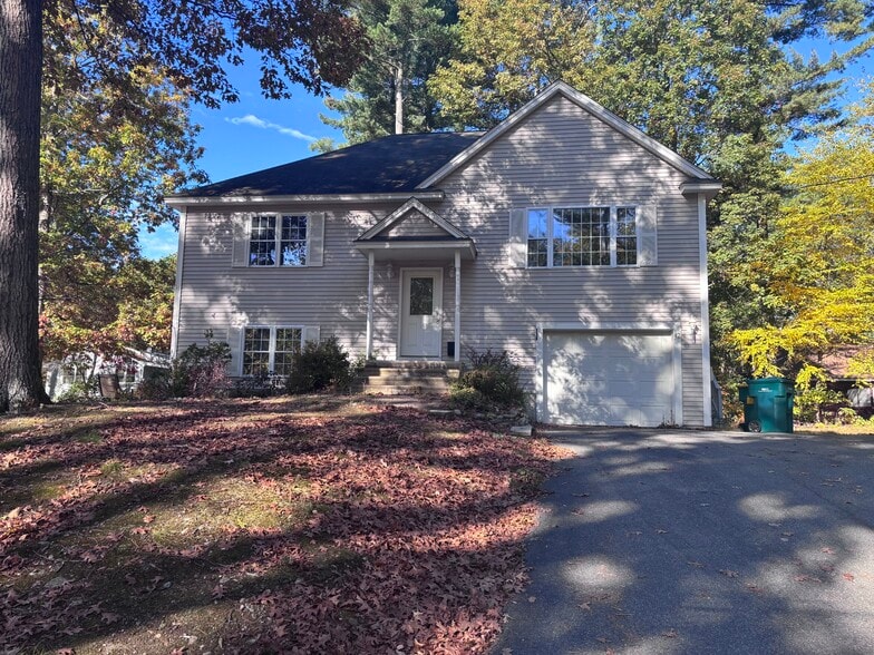 Building Photo - 42 Tavern Rd