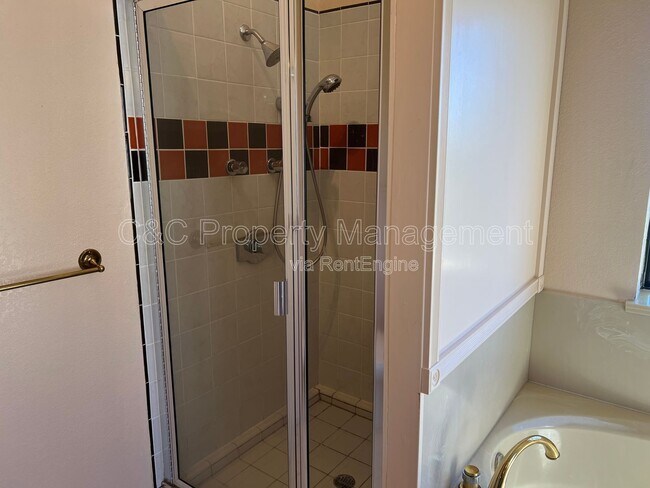 Building Photo - 293 Saybrook Way