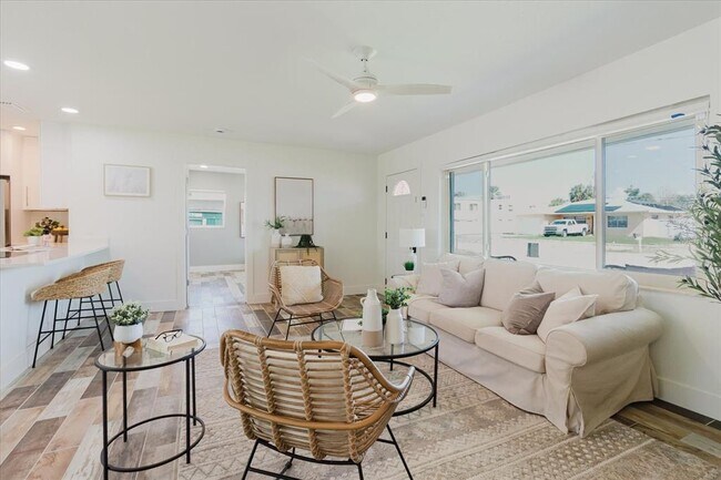 Building Photo - 411 87th Ave