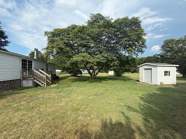 Building Photo - 9009 Dorchester Ln