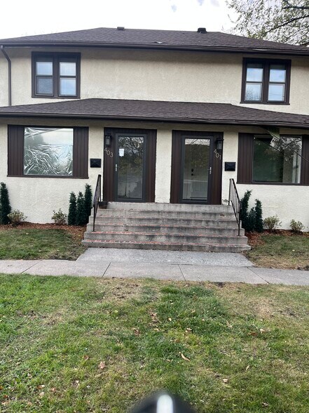 Building Photo - 401 9th St S