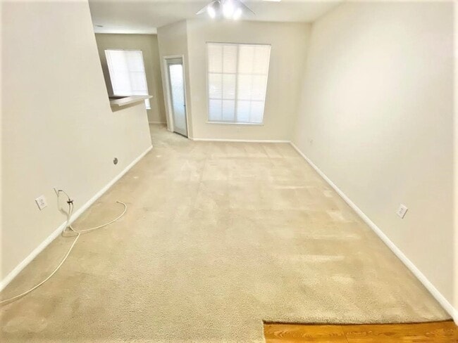 Building Photo - COZY ONE BEDROOM CONDO IN GUARD GATED COMM...