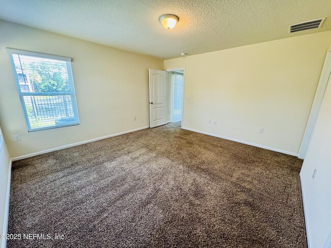 Building Photo - 8390 Meadow Walk Ln
