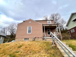 Building Photo - Aliquippa - Stunning 3 Bedroom 1 Bathroom ...