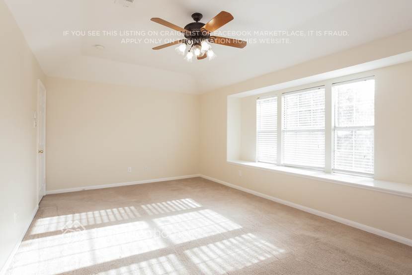 Building Photo - 20818 Whitevine Way