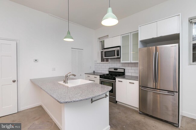 Building Photo - 307 Mosher St