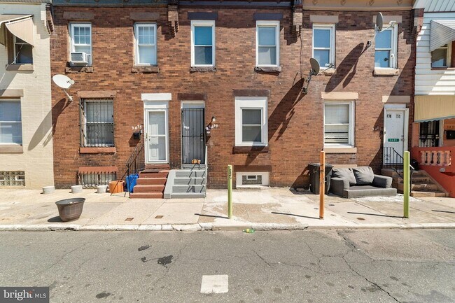 Primary Photo - 3433 N Orianna St