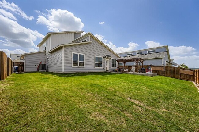 Building Photo - 11116 Charger Wy