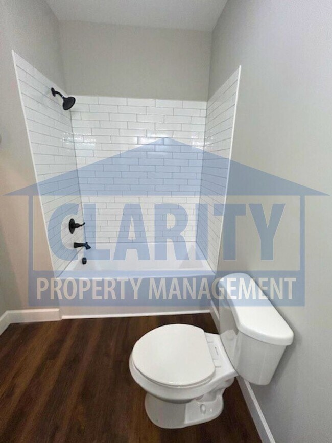 Building Photo - **One month free w/ a 15 month lease!**