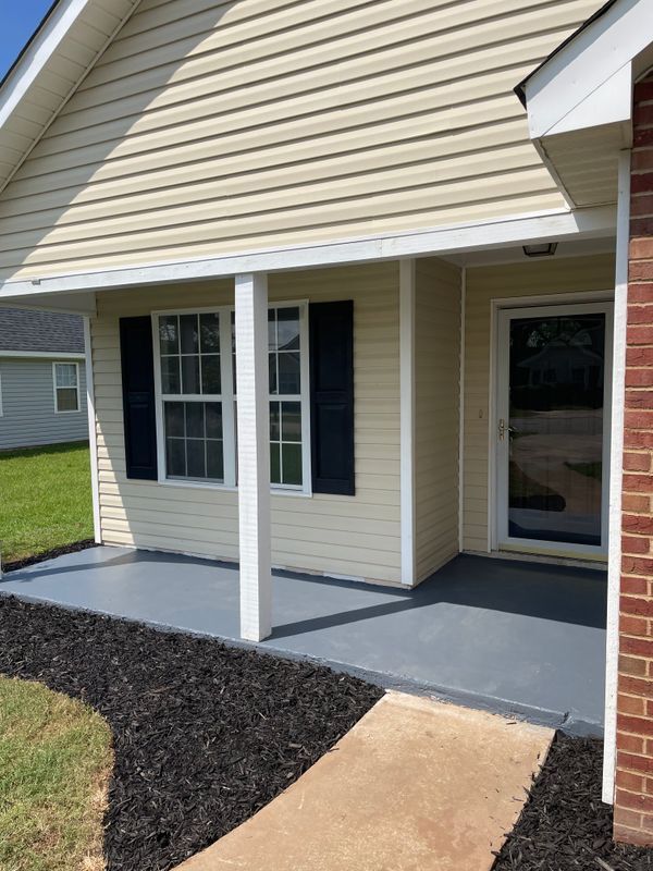 Building Photo - 208 Strawbridge Ln