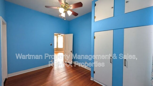 Building Photo - 2102 W Kiowa St