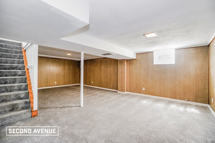 Building Photo - 642 Garden City Dr
