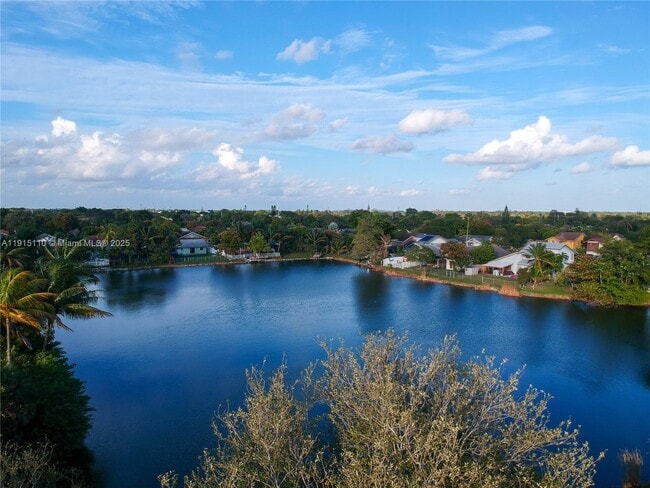 Building Photo - 7429 SW 14th Ct