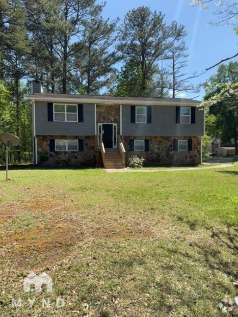 Building Photo - 521 Tanbark Pl