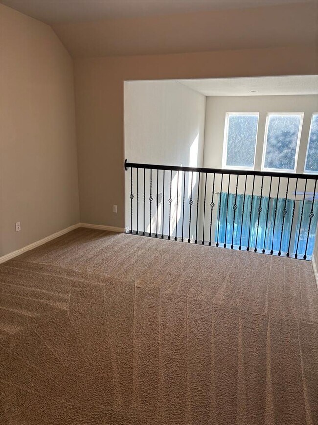 Building Photo - 104 San Matteo St