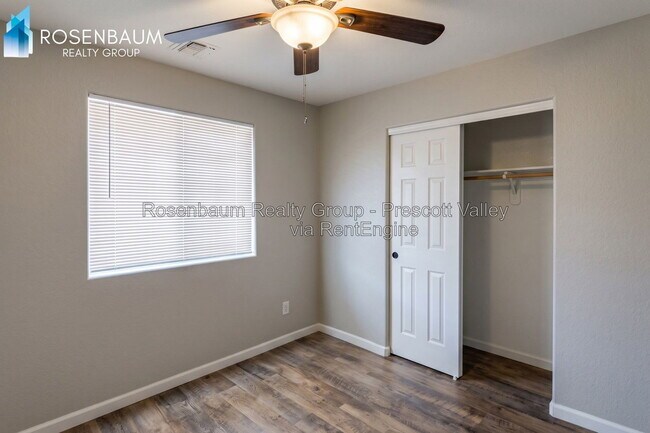 Building Photo - 3133 N Yavapai Rd E